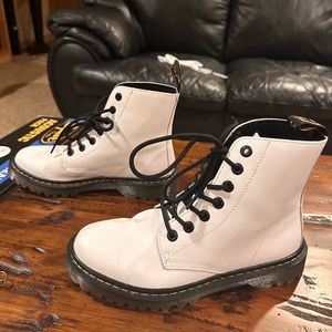 Dr. Martens 1460 Boot size 8